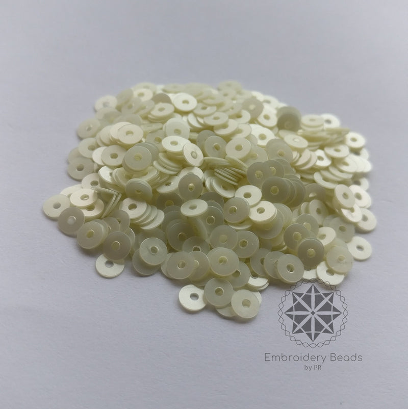 Round Sequins Off White