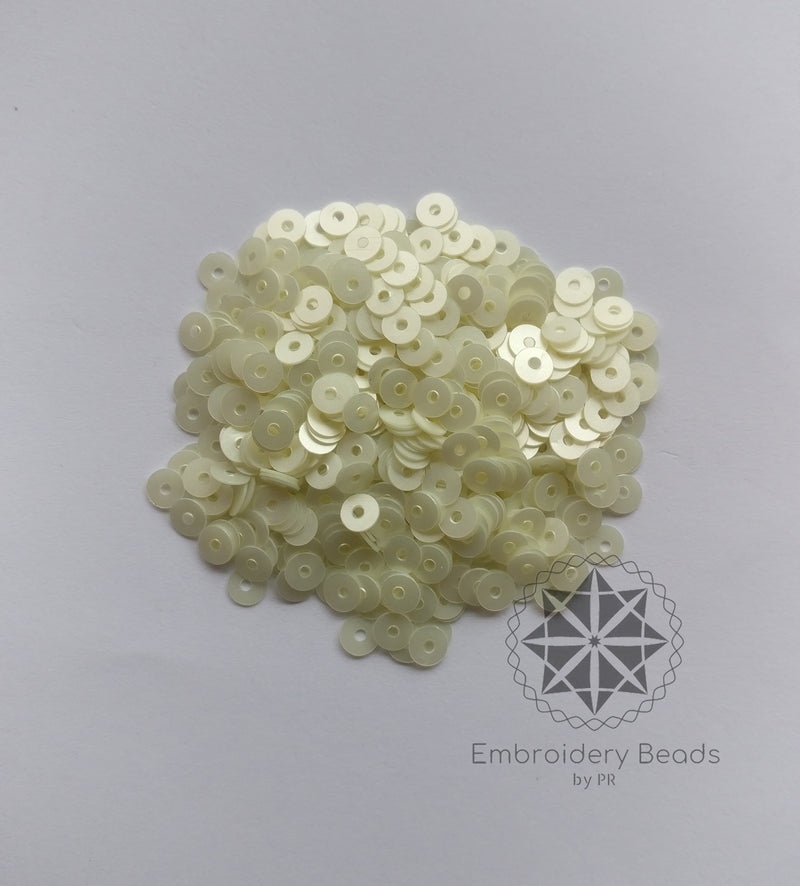 Round Sequins Off White