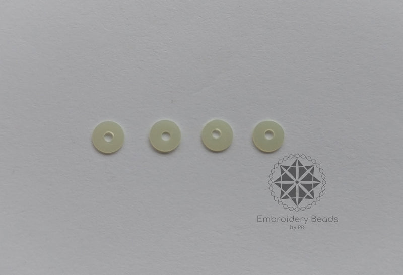 Round Sequins Off White