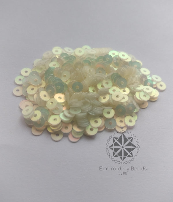 Round Sequins Off White