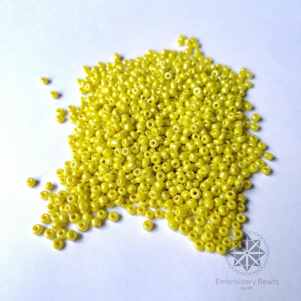 Seed Beads / Poat Yellow 2mm