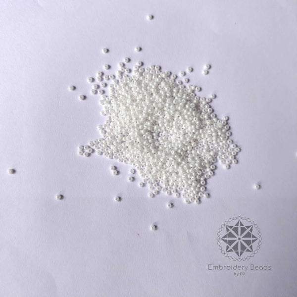 Seed Beads / Poat White 0.15mm