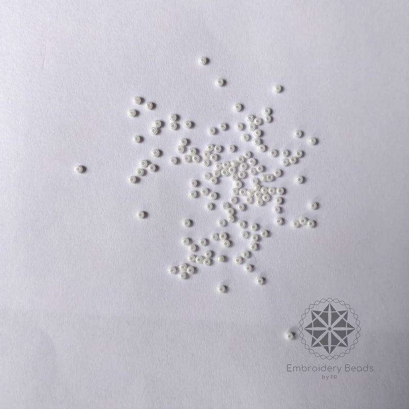 Seed Beads / Poat White 0.15mm