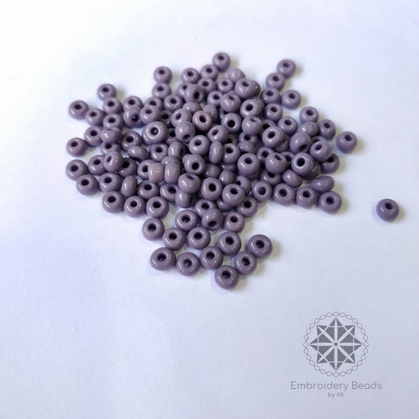 Seed Beads / Poat Purple 3mm