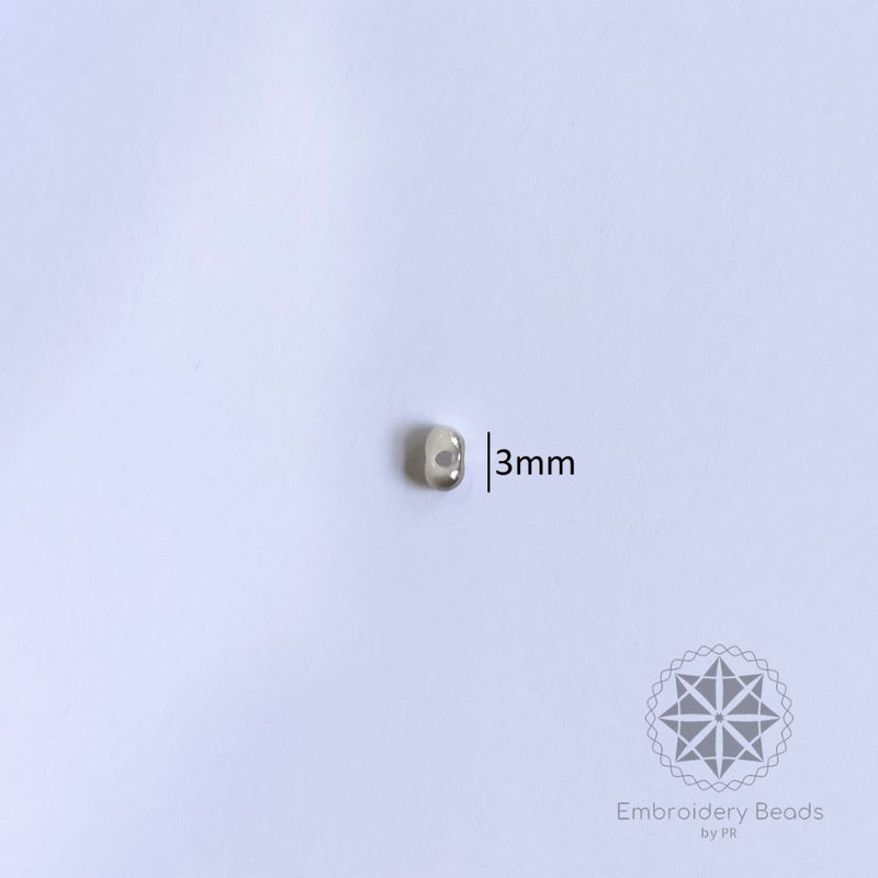 Kidney Beans Shape Beads White Grey